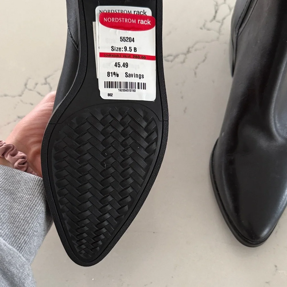 NWT cole hann  Ankle Boots - Picture 6 of 6